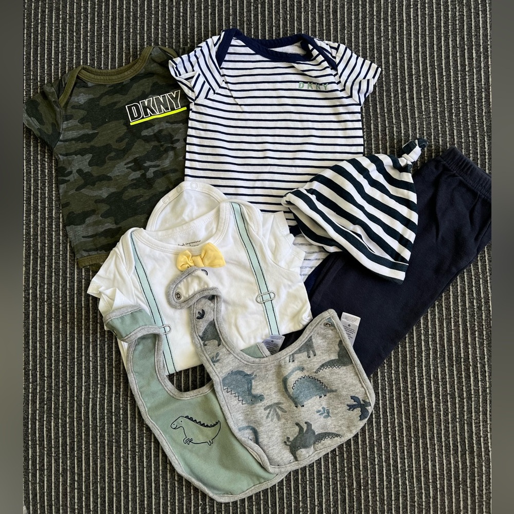 🌿 5/$15 7 pc baby boy clothes DKNY